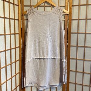 Reitman's Light Purple Sleeveless Blouse with Embroidery